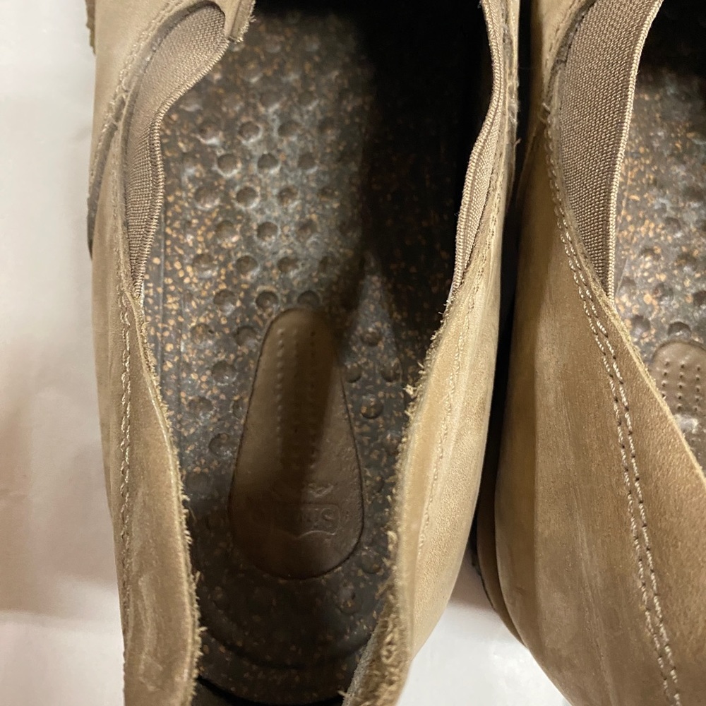 Simple Chukka Boots - Picture 6 of 14